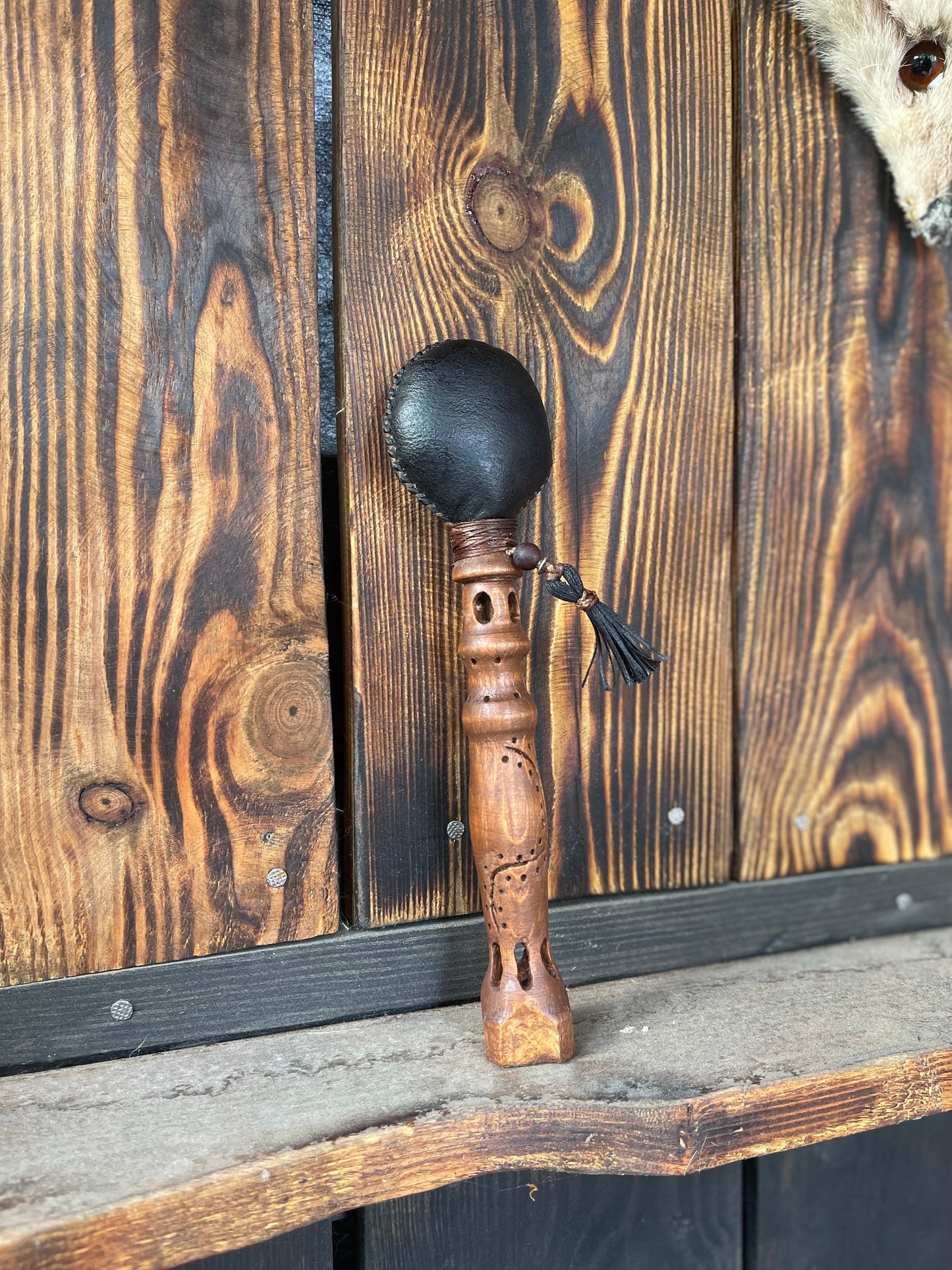 Shamanic rattle classic (carving)