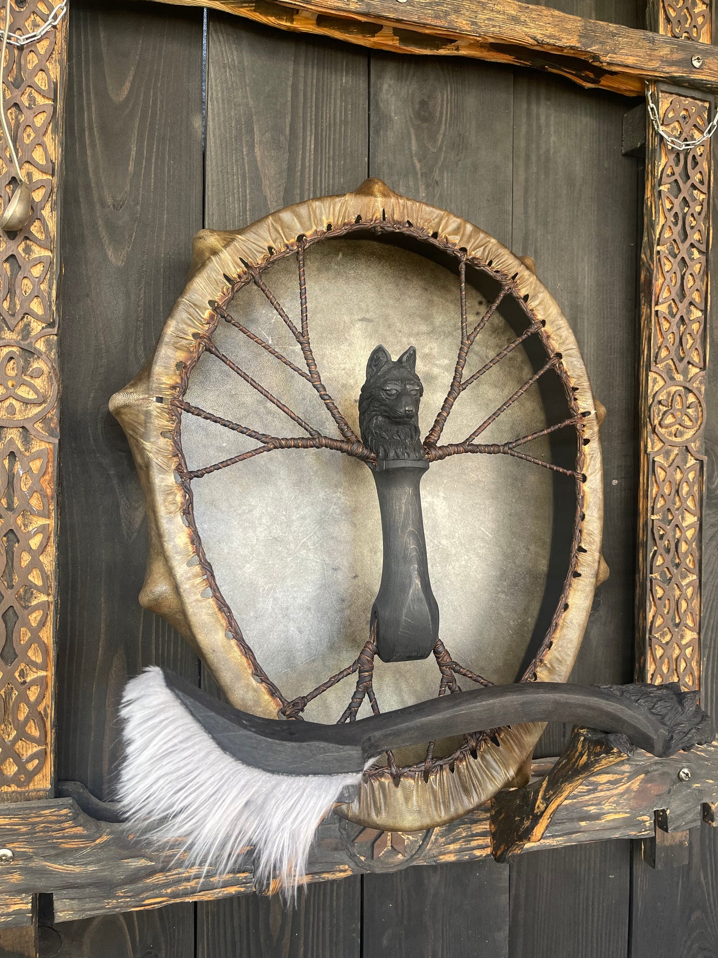 Shaman drum the Wolf