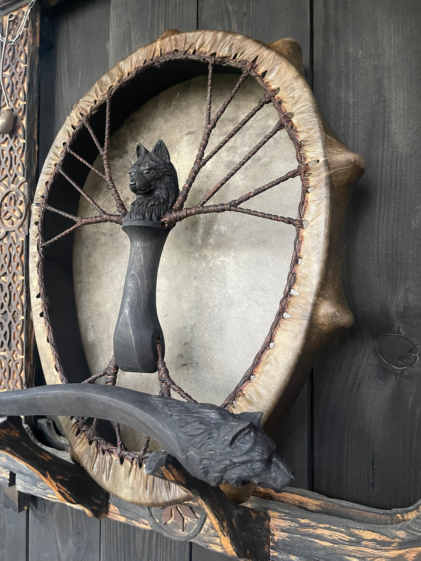 Shaman drum the Wolf