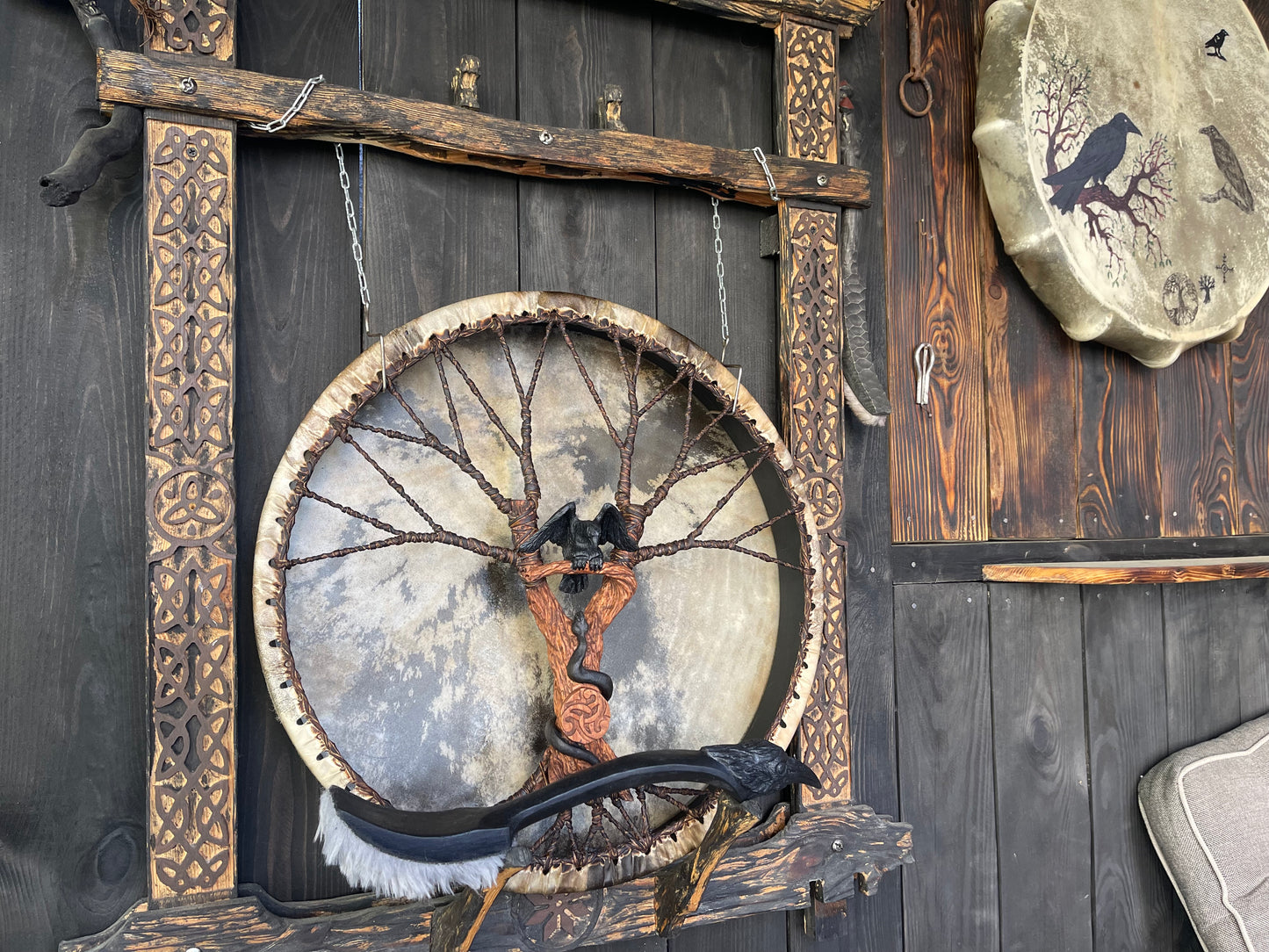 Shaman drum Raven and Snake 20ʼ