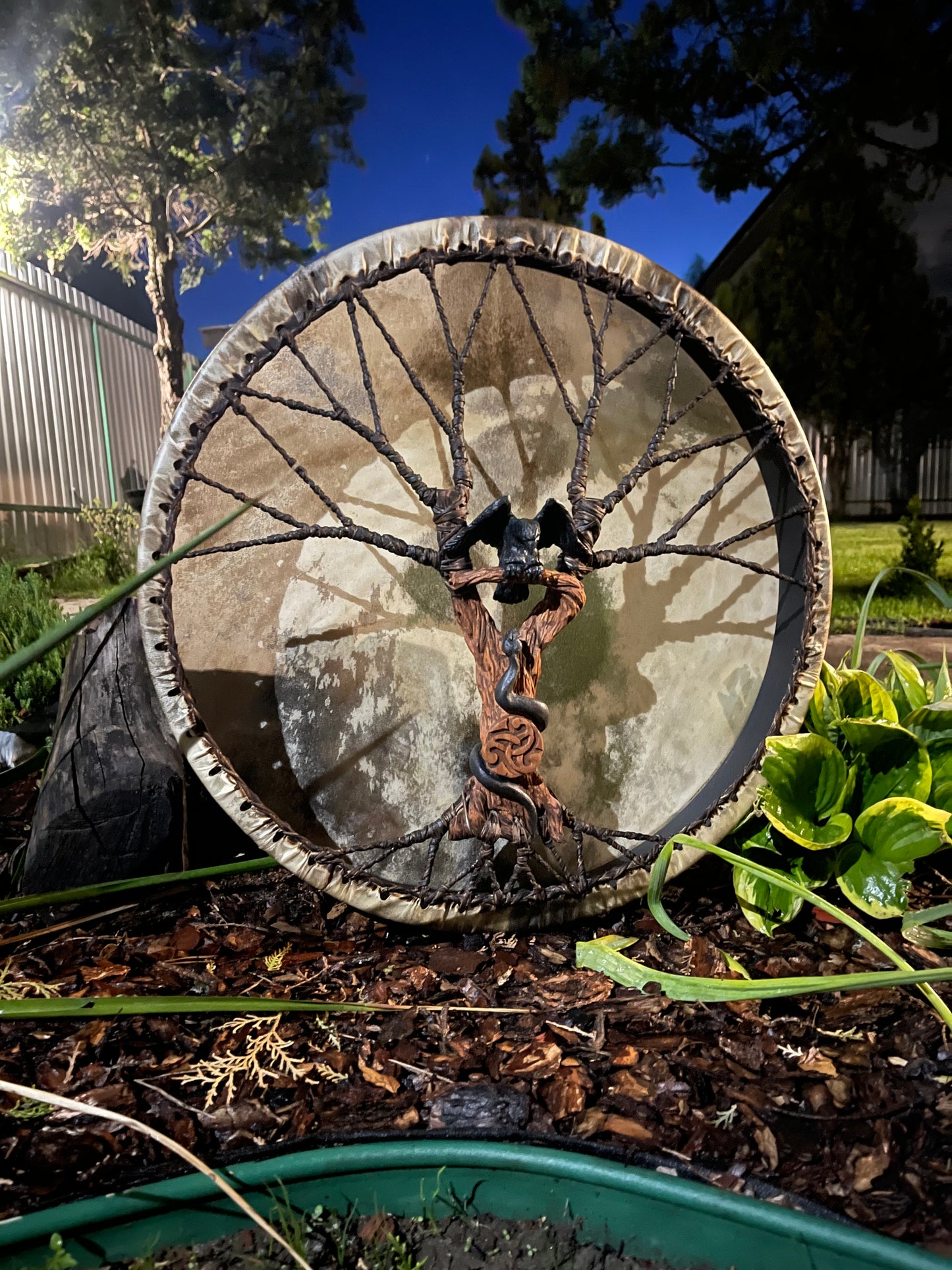 Shaman drum Raven and Snake 20ʼ