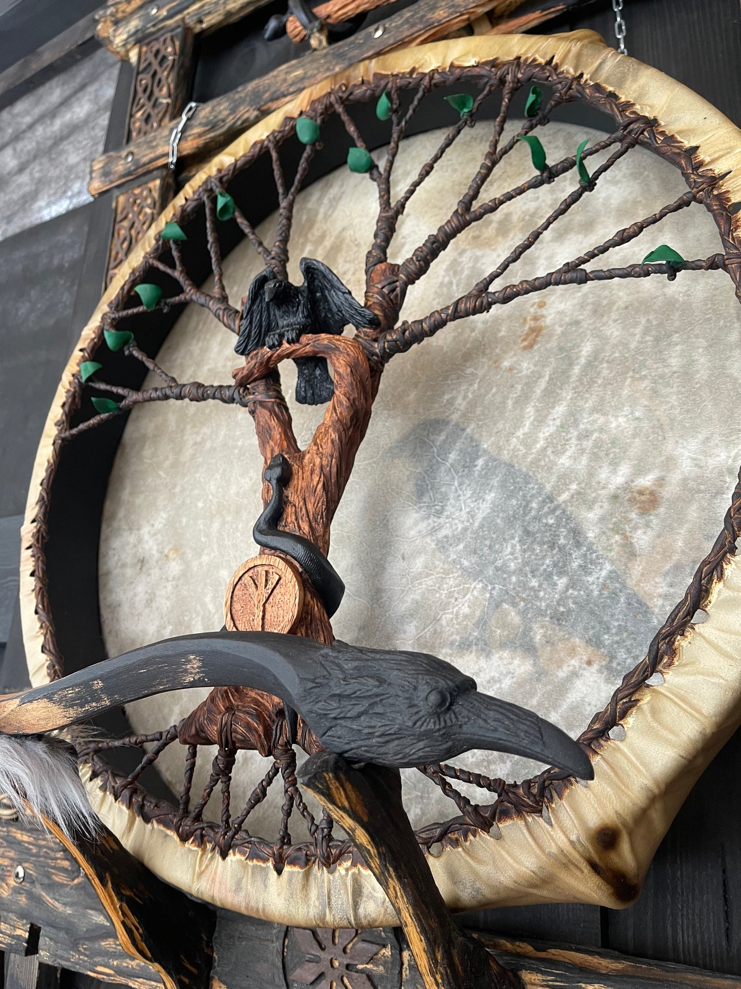 Shaman drum Raven and Snake 24ʼ