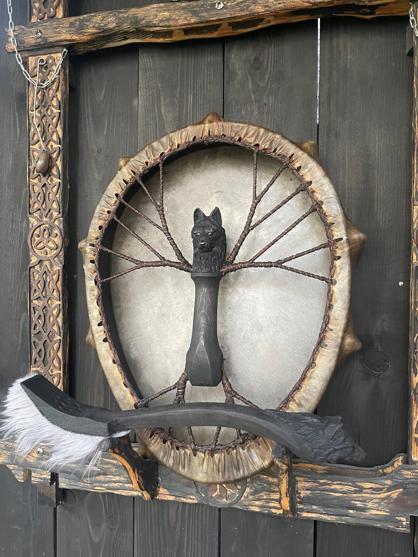 Shaman drum the Wolf