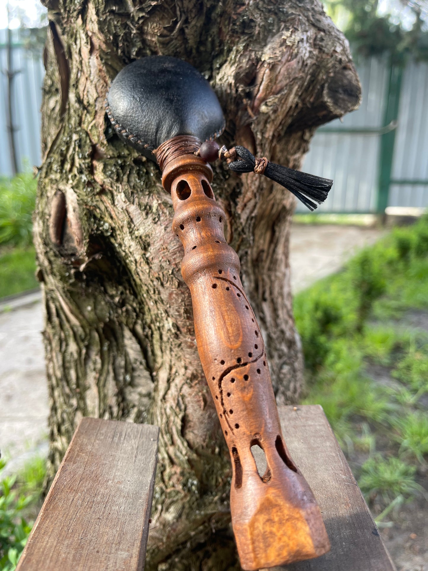 Shamanic rattle classic (carving)