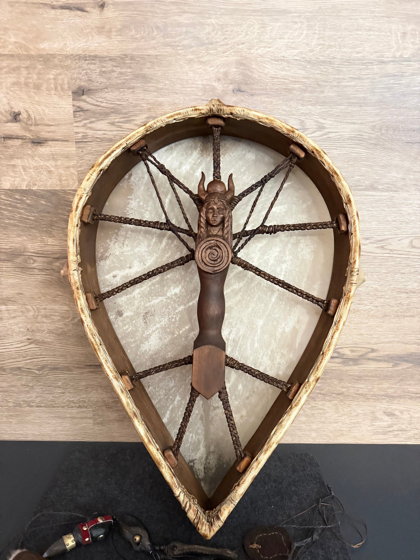 Shamanic Drum — 20/18" Teardrop