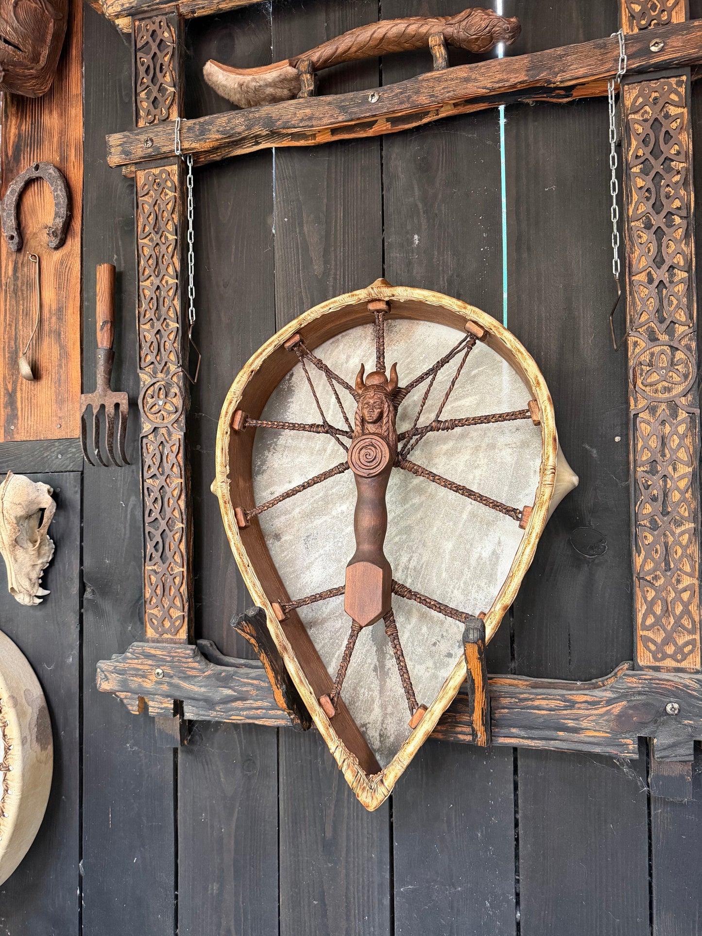 Shamanic Drum — 20/18" Teardrop