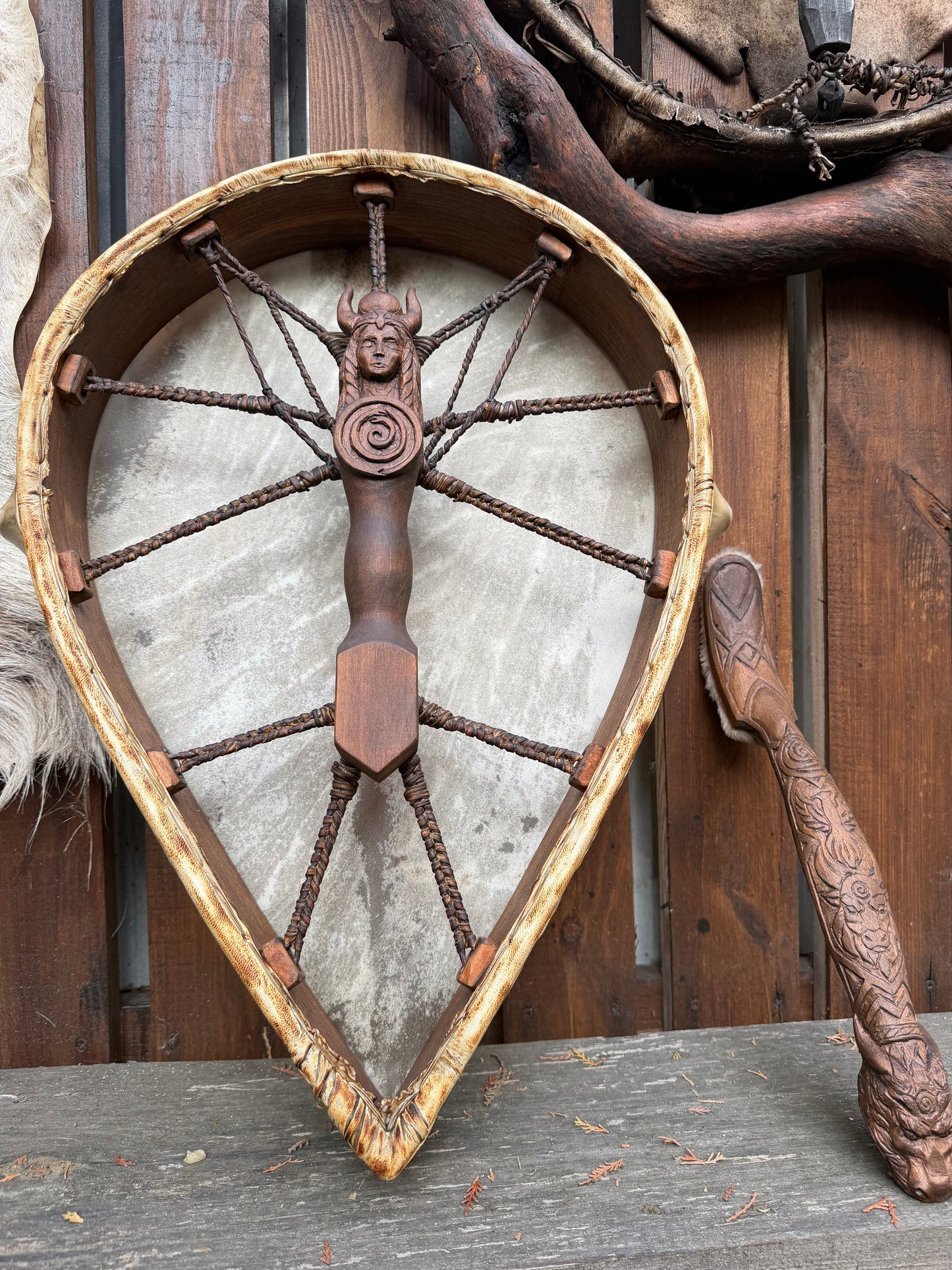 Shamanic Drum — 20/18" Teardrop