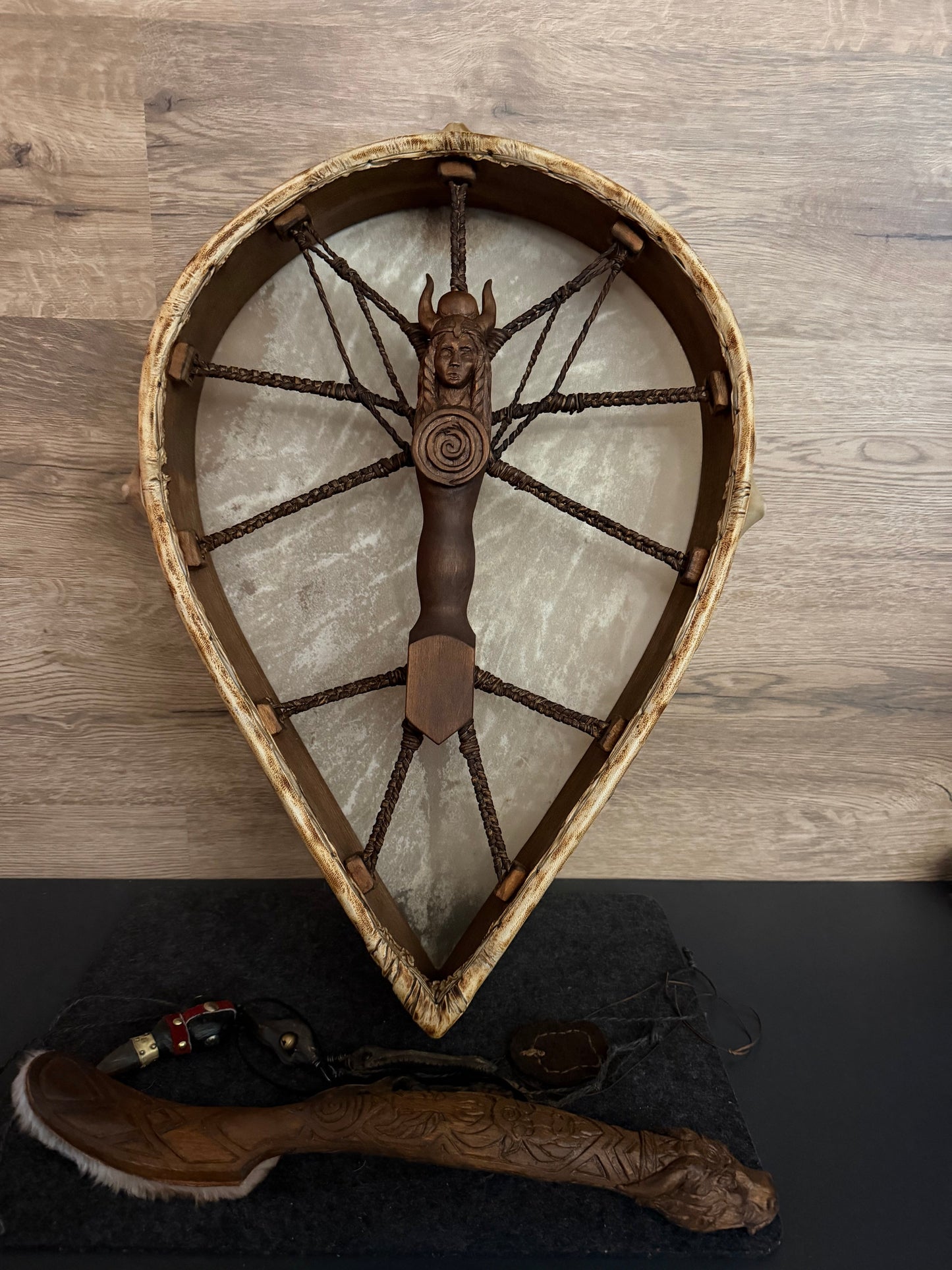 Shamanic Drum — 20/18" Teardrop